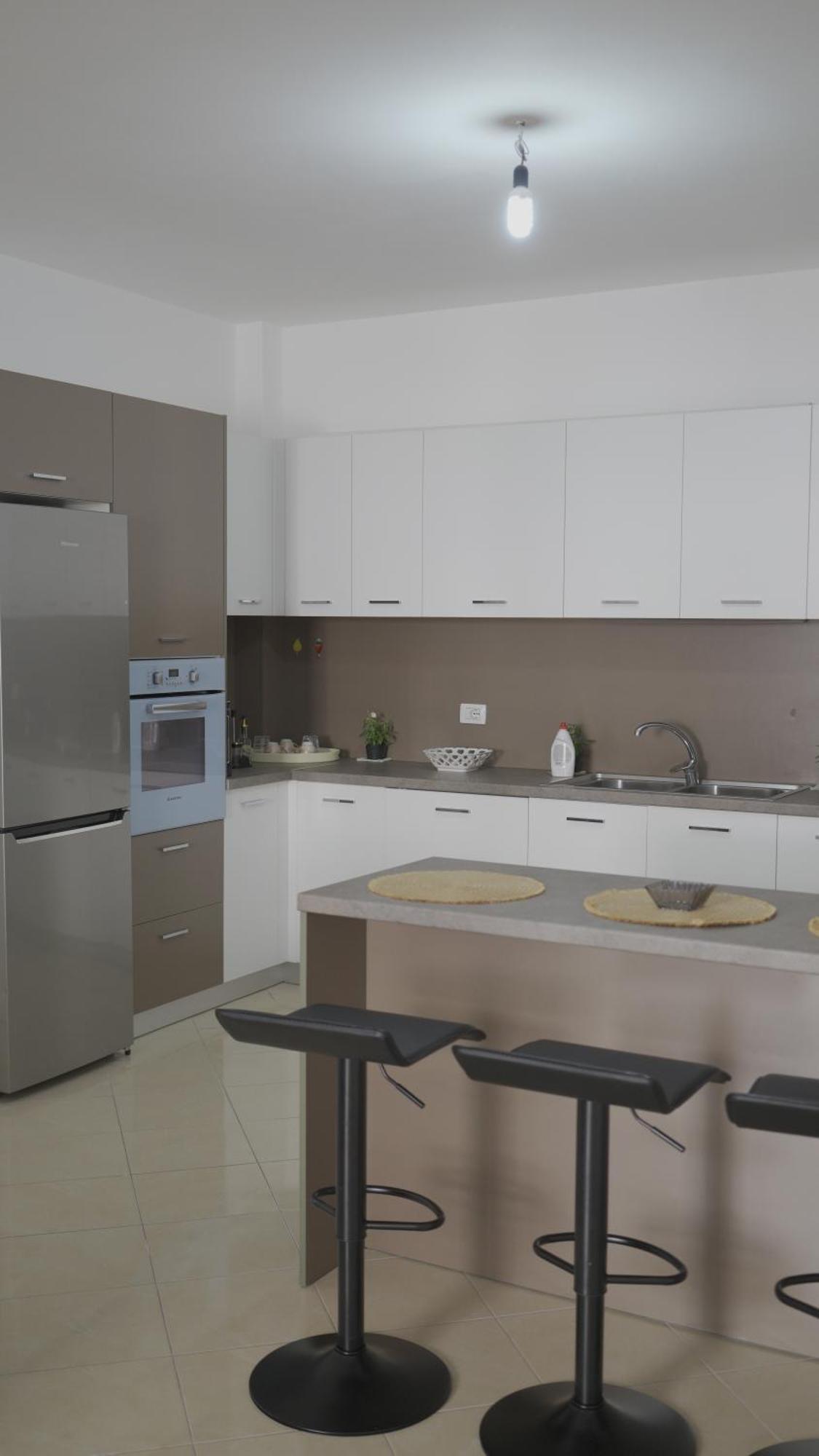 Ohana Apartments Durrës Esterno foto